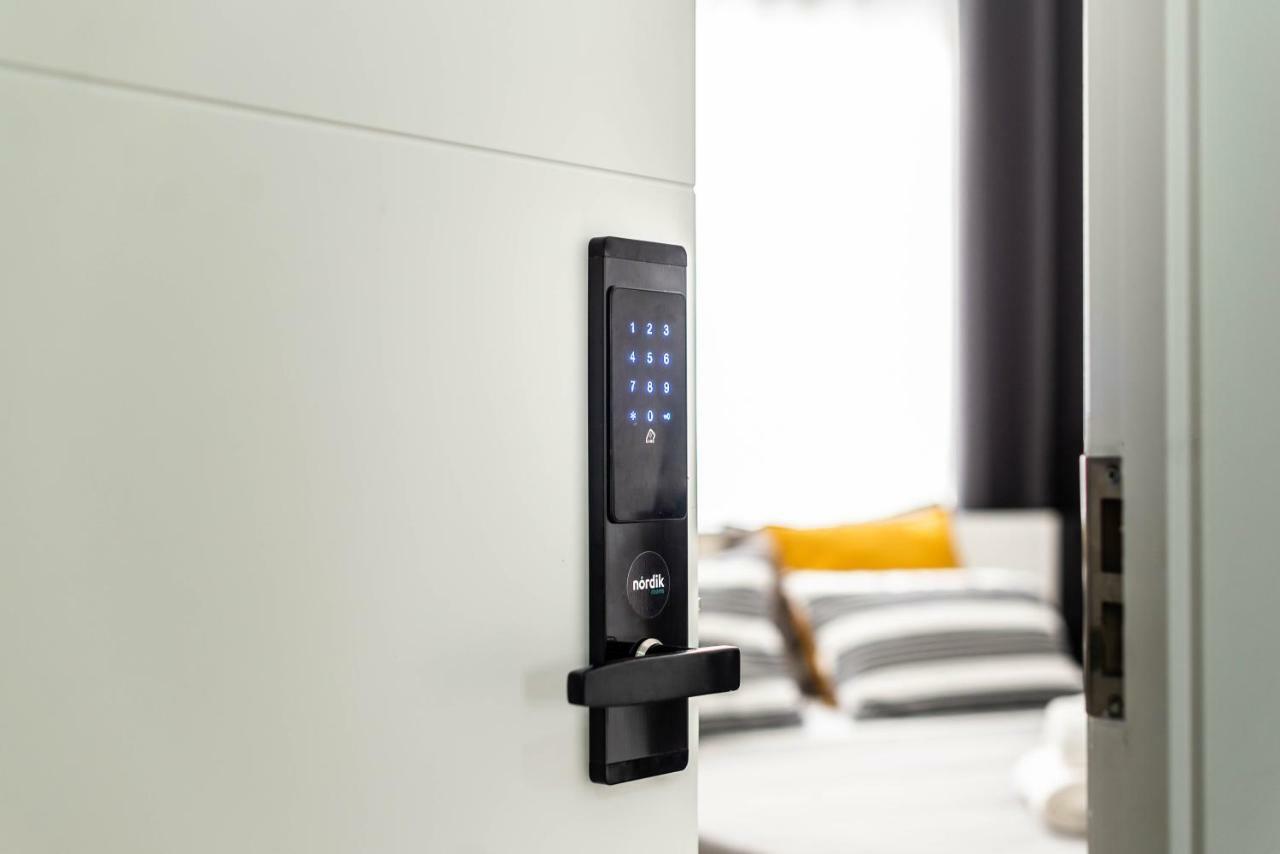 Nordik Rooms Urban - Trinidad "Copenhague" Málaga Exteriör bild