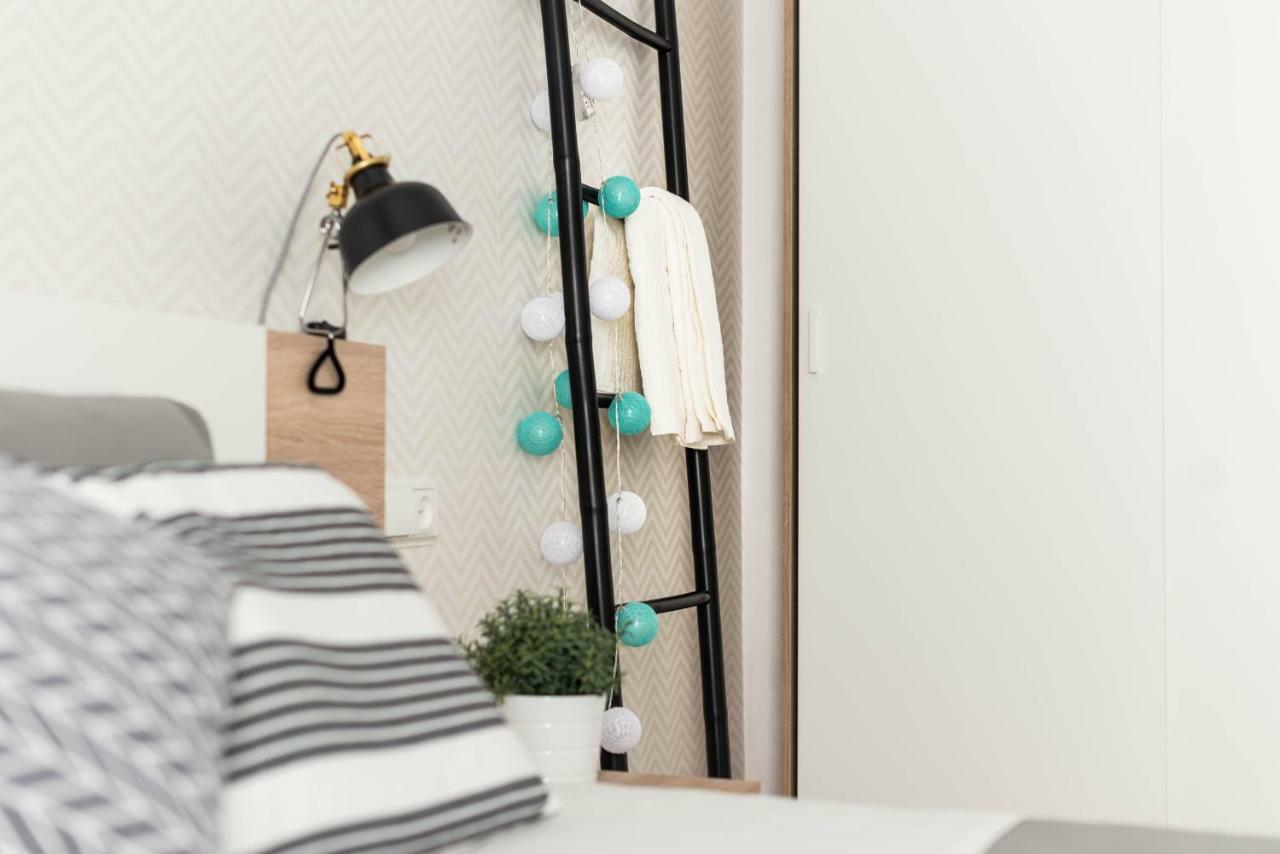 Nordik Rooms Urban - Trinidad "Copenhague" Málaga Exteriör bild